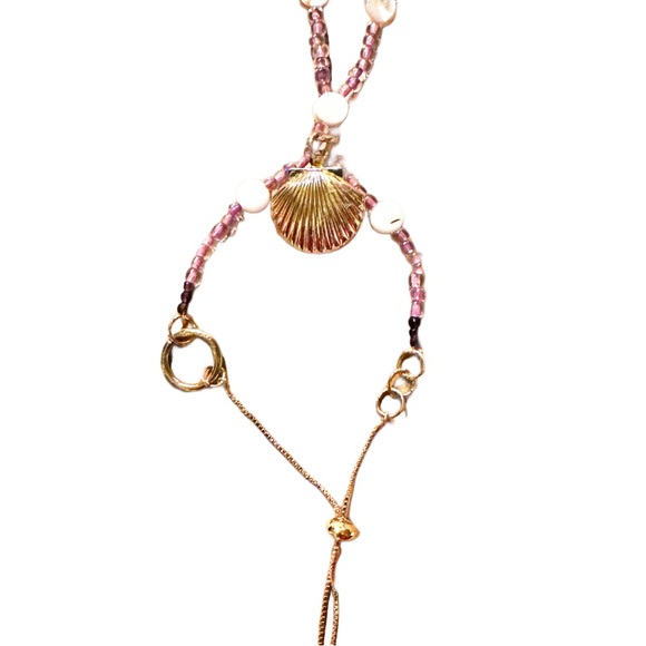 Sea Shell Locket Beaded Hand chain - Picture 8 of 14